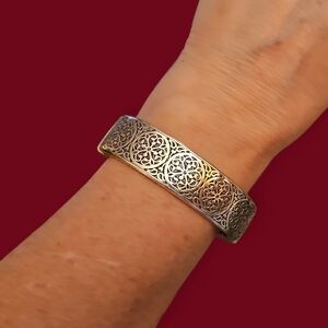 BRIGHTON Silver Floral Ferrara Bracelet